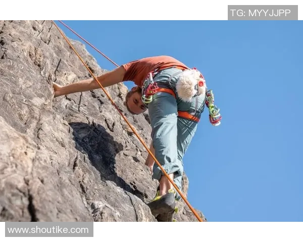 攀岩精神：深入解析上海攀岩队员的心理素质与挑战应对策略
