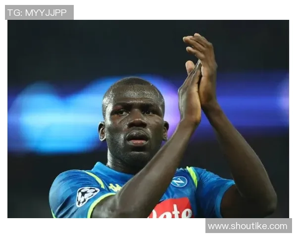 重庆篮球队在城市联赛中以61分高居积分榜首位,表现亮眼引关注